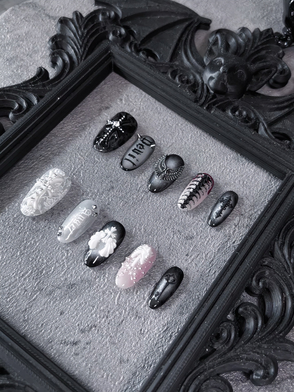 Handmade Short Press‑on Nails ｜
Bat‑Wing Reverie