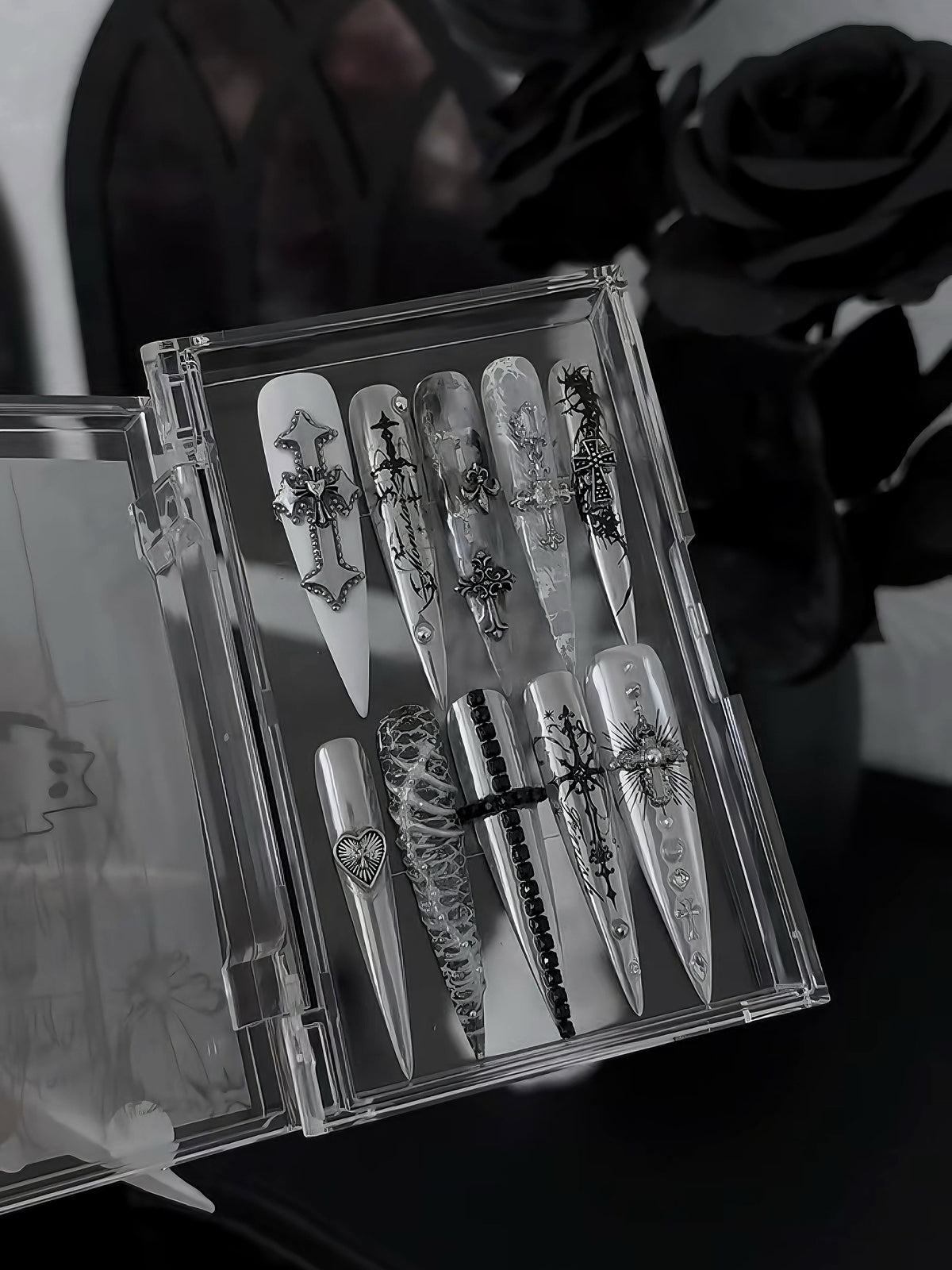 Handmade Stiletto Press‑on Nails ｜Dark Spire