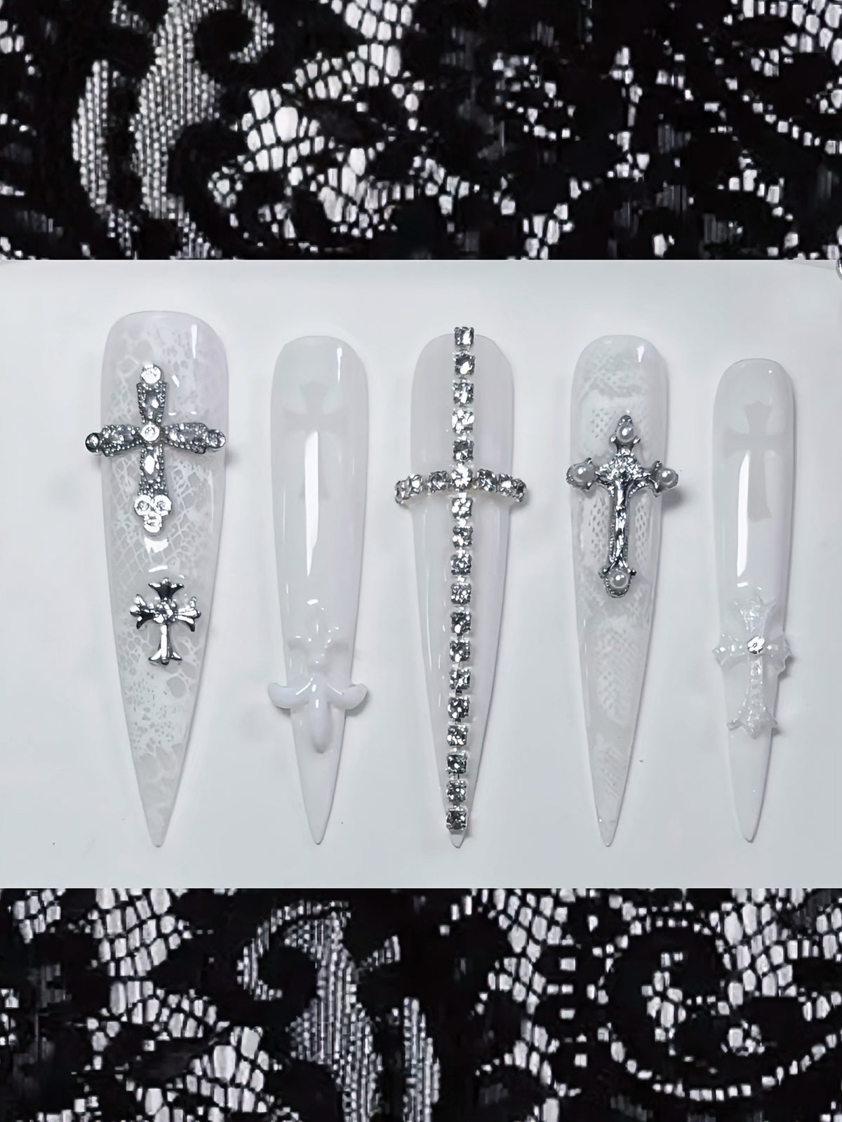 Handmade Stiletto Press‑on Nails ｜Black & White Angel