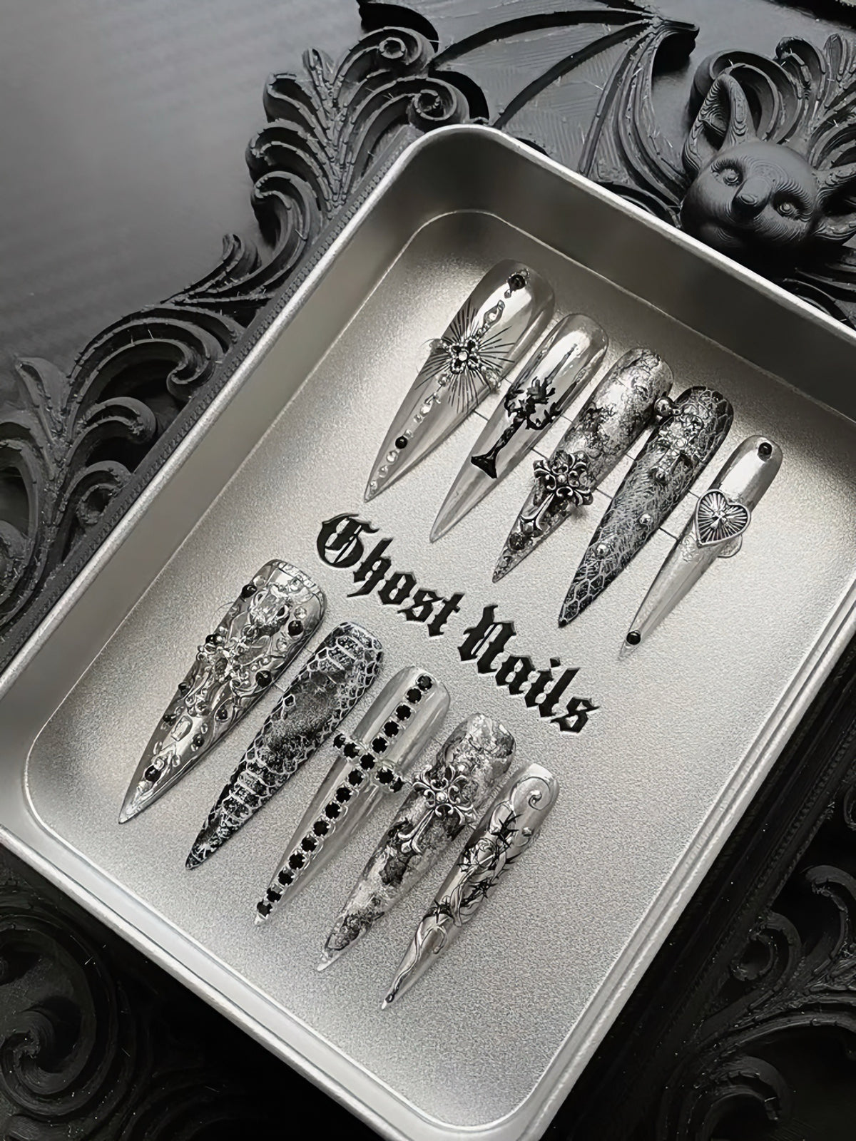 Handmade Stiletto Press‑on Nails ｜Dark Spire