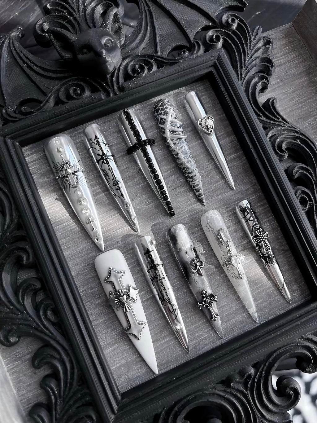 Handmade Stiletto Press‑on Nails ｜Dark Spire