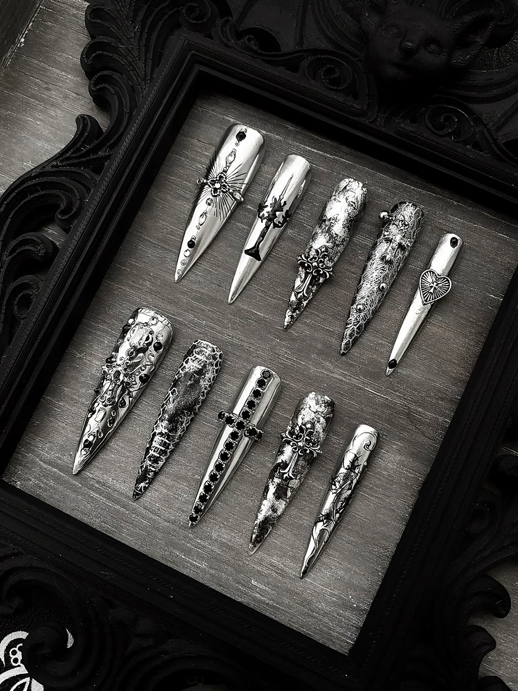 Handmade Stiletto Press‑on Nails ｜Dark Spire