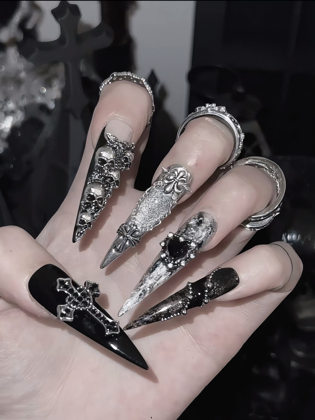 Handmade Stiletto Press‑on Nails｜ Dark Specter