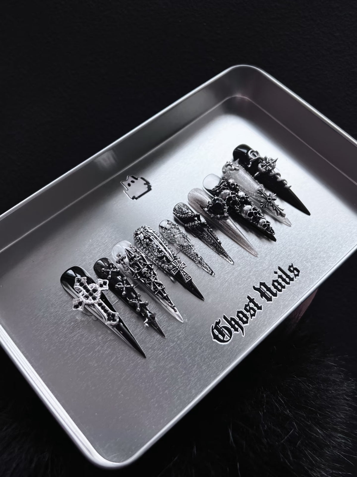 Handmade Stiletto Press‑on Nails｜ Dark Specter