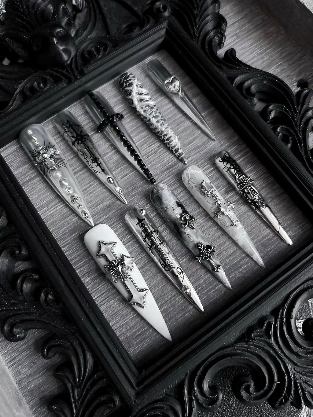 Handmade Stiletto Press‑on Nails ｜Dark Spire