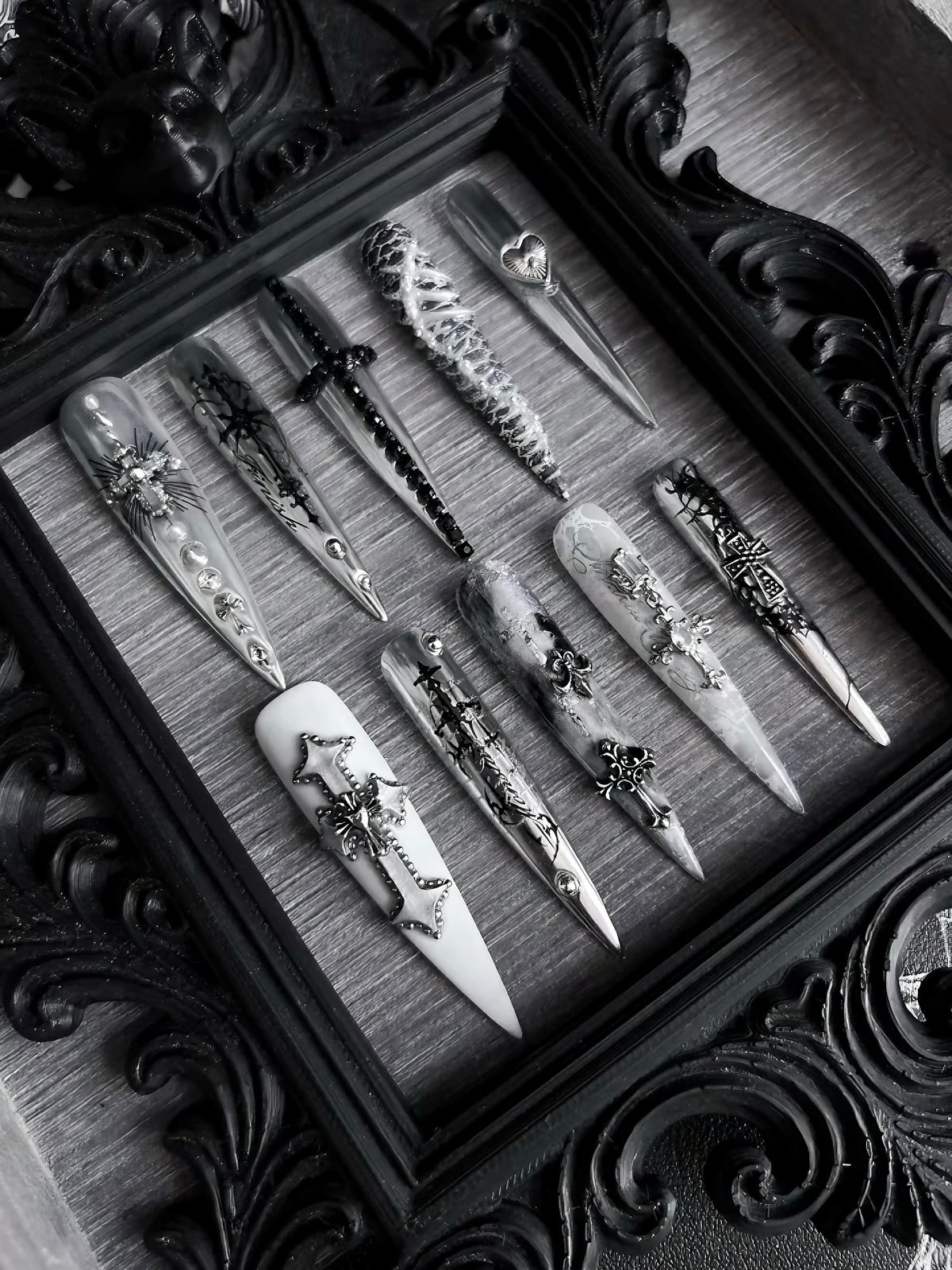 Handmade Stiletto Press‑on Nails ｜Dark Spire
